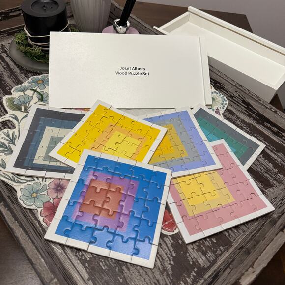 Josef Albers MoMA Wood Puzzle Set – 6 Mini Puzzles in Box - Picture 12 of 13